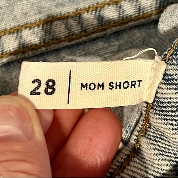 PacSun High Rise Mom Shorts Light Wash Distressed | Size 28 - Picture 3 of 5